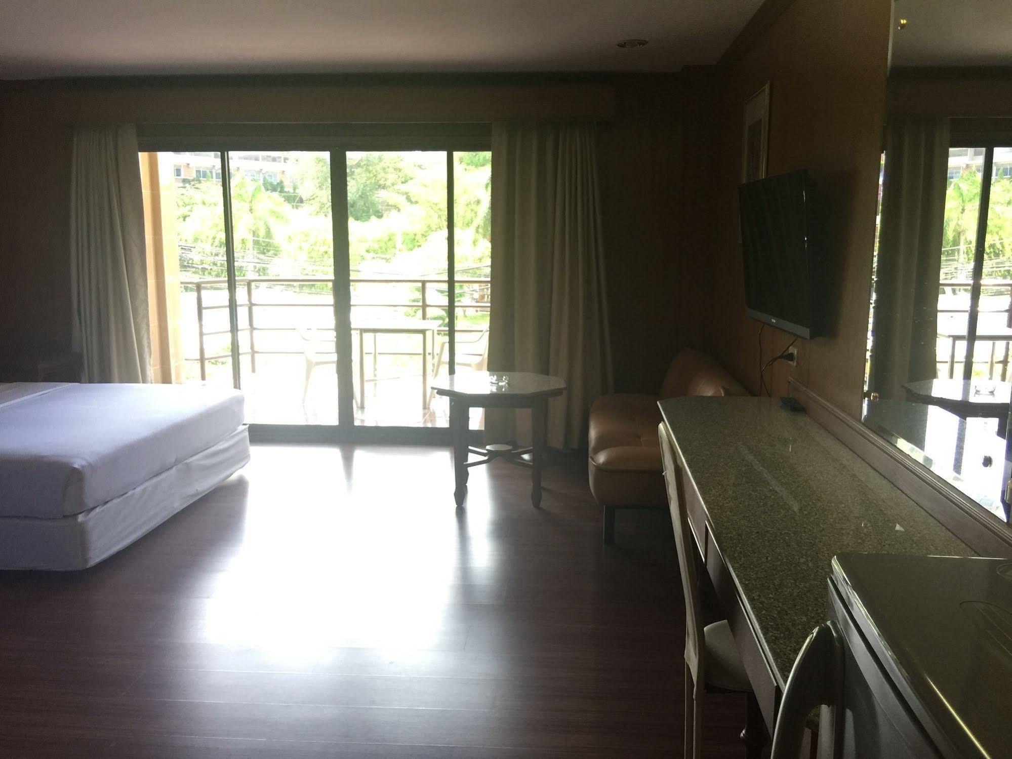 มาร์ซิ พัทยา Hotel Pattaya ภายนอก รูปภาพ